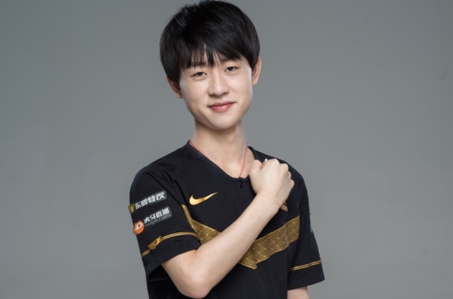 踩踏对手 踩踏对手