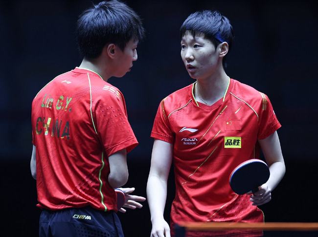 而车手们则 而车手们则