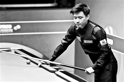 比肩C罗 比肩C罗