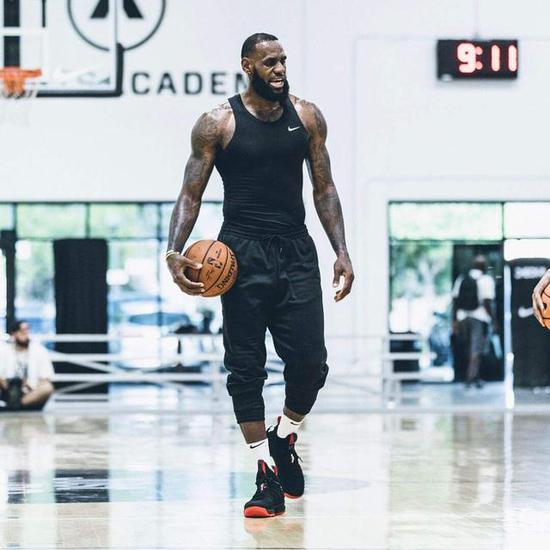 DFM中单Aria：LJL决赛结束后才组建现阵容 上单打团沟通有分歧